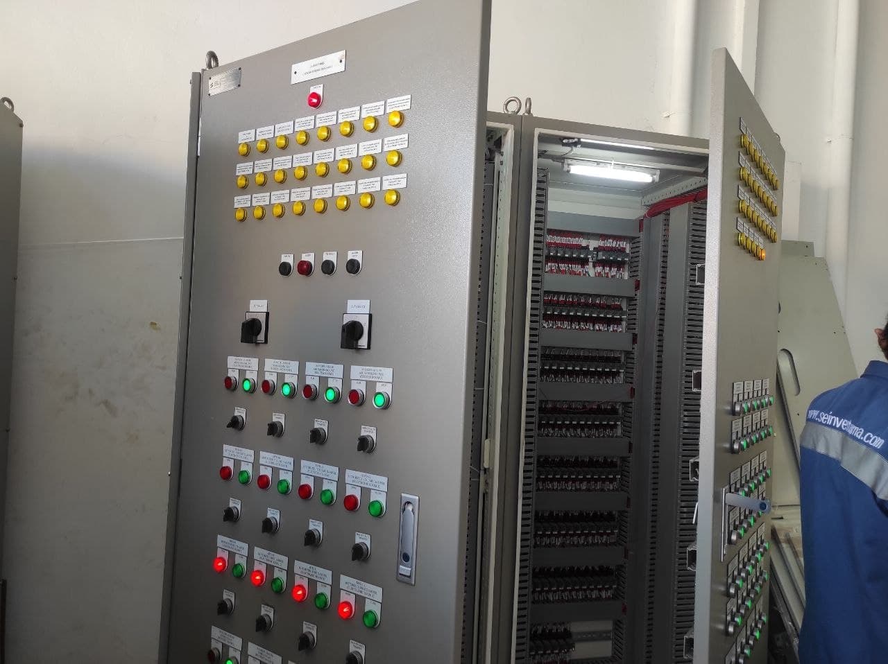 Produsen Panel Listrik